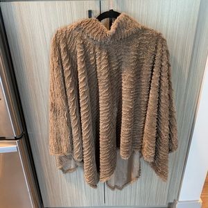 Boutique Soft Brown Poncho - One Size
